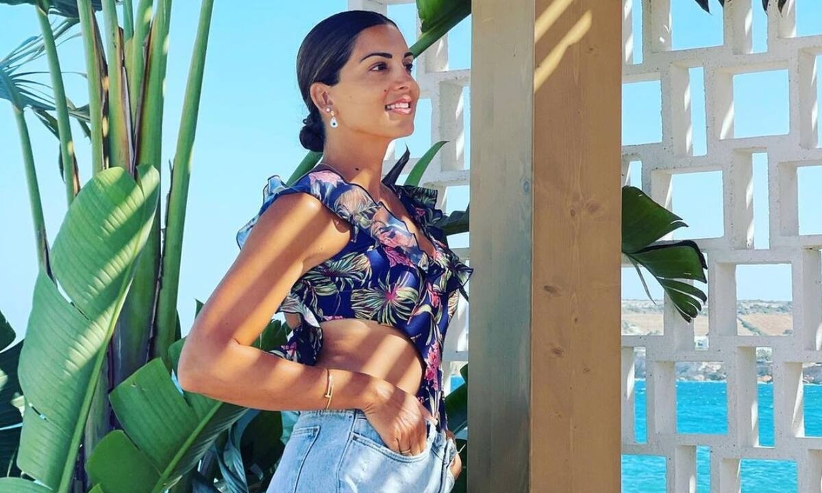 Σταματίνα Τσιμτσιλή: Δείτε πώς τη φωτογράφισε η κόρη της σε παραλία της Πάρου