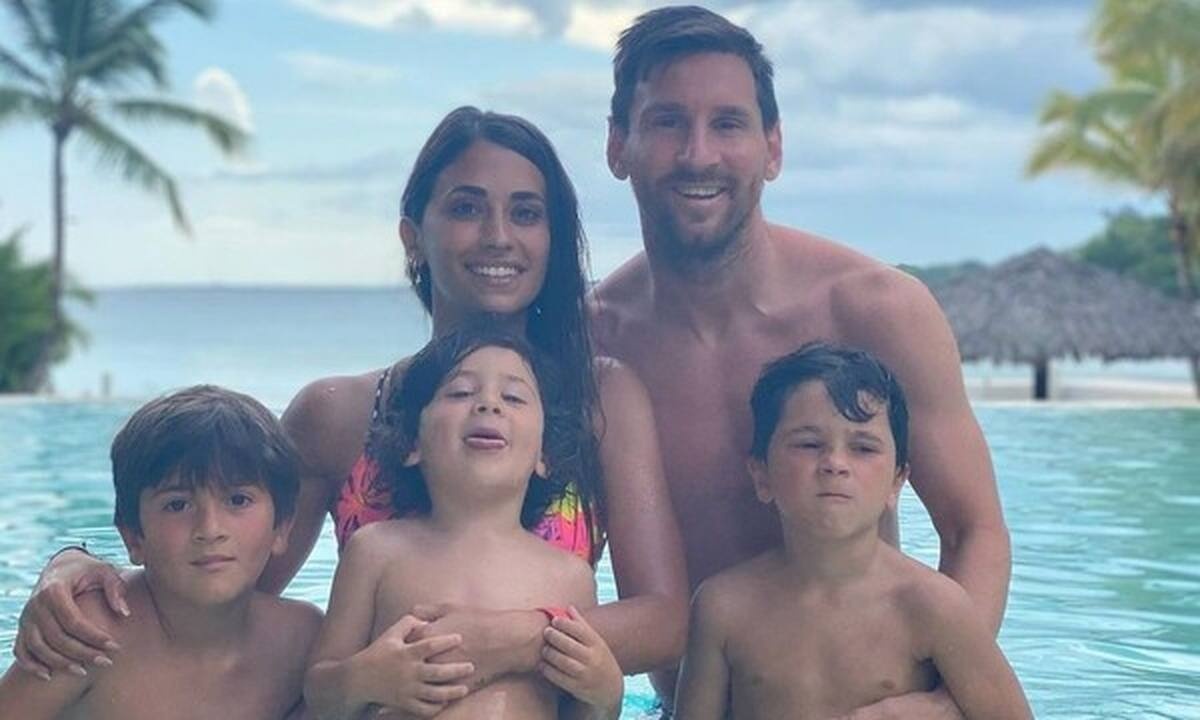 Νέες διακοπές για Μέσι- Στην Ίμπιζα πριν υπογράψει στην Μπαρτσελόνα (vid)