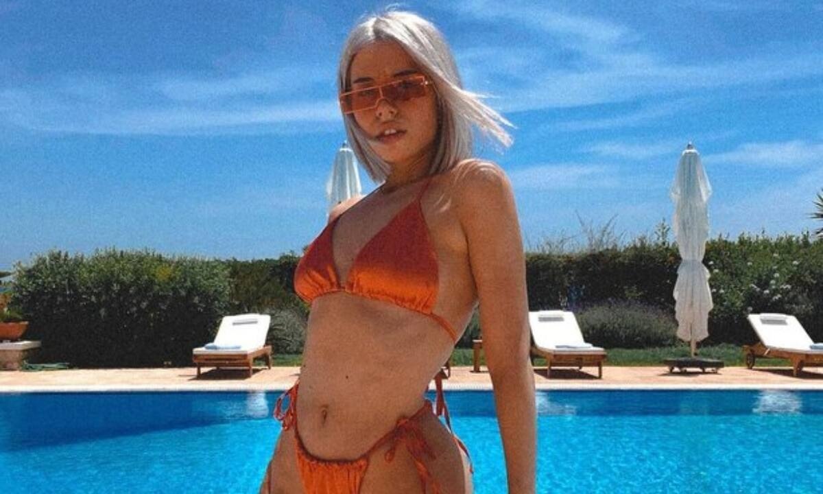 It’s Natasha Kay: 5 φορές που έβαλε μαγιό και τρέλανε το Instagram (pics+vid)