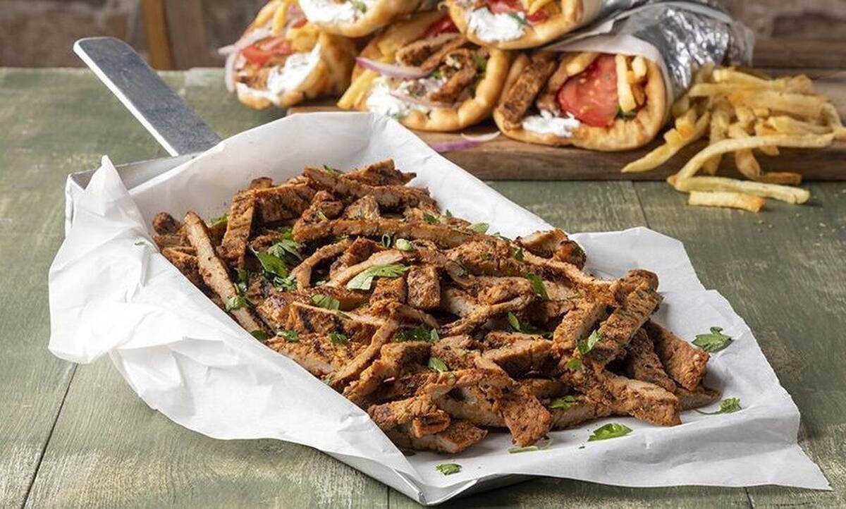 Σουβλάκι με γρήγορο γύρο χοιρινό από τον Άκη Πετρετζίκη!