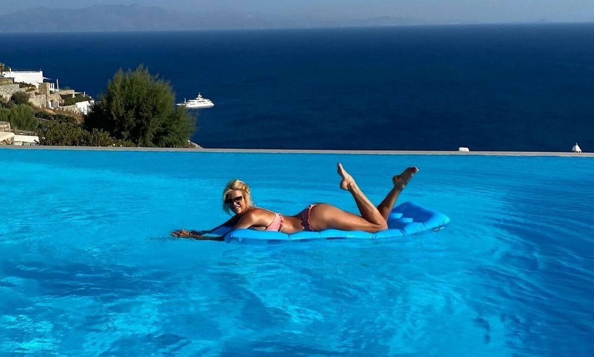 Αναστάτωσε τη Μύκονο και... έφυγε! Και δεν την πήρε είδηση κανείς!