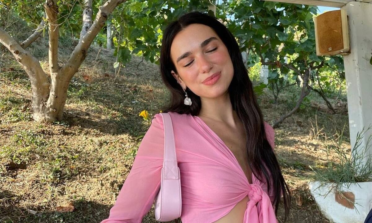 Έχεις δει την αδερφή της Dua Lipa; Μοιάζουν τρελά!