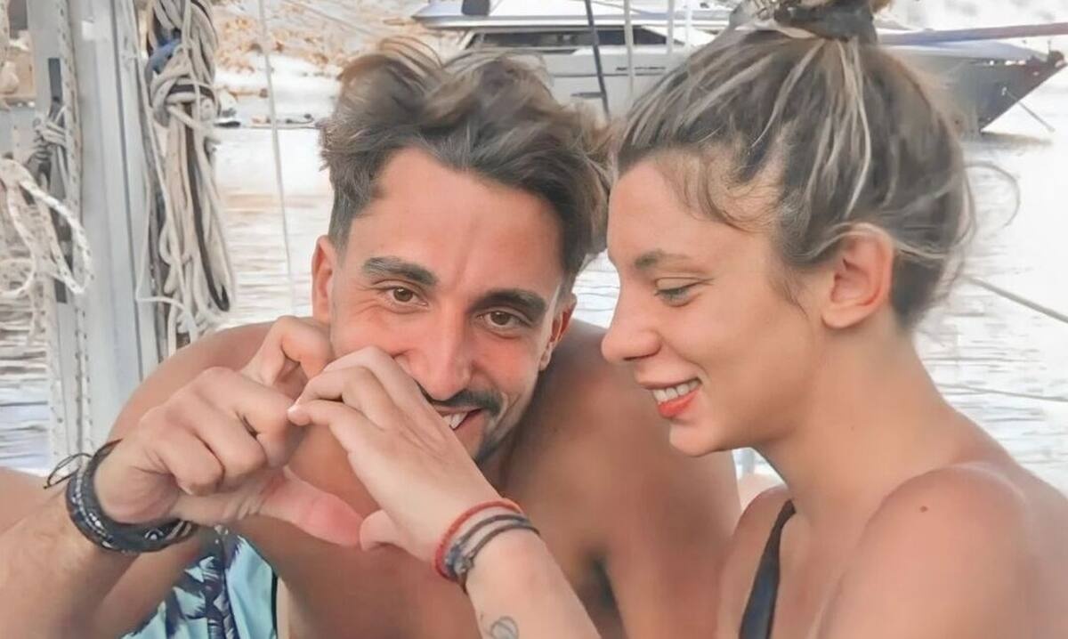 Σάκης Κατσούλης- Μαριαλένα Ρουμελιώτη: Φουλ ερωτικό βίντεο για το ζευγάρι