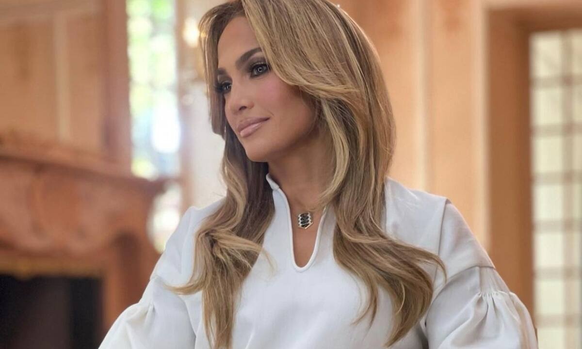 Jennifer Lopez: Βρήκε το πιο κομψό μανικιούρ που θα κάνουν όλες