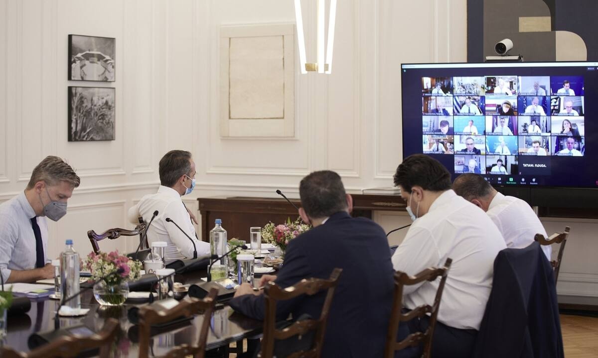 Αλλαγές στο Μαξίμου: Το παρασκήνιο της εσωτερικής αναδιάταξης δυνάμεων