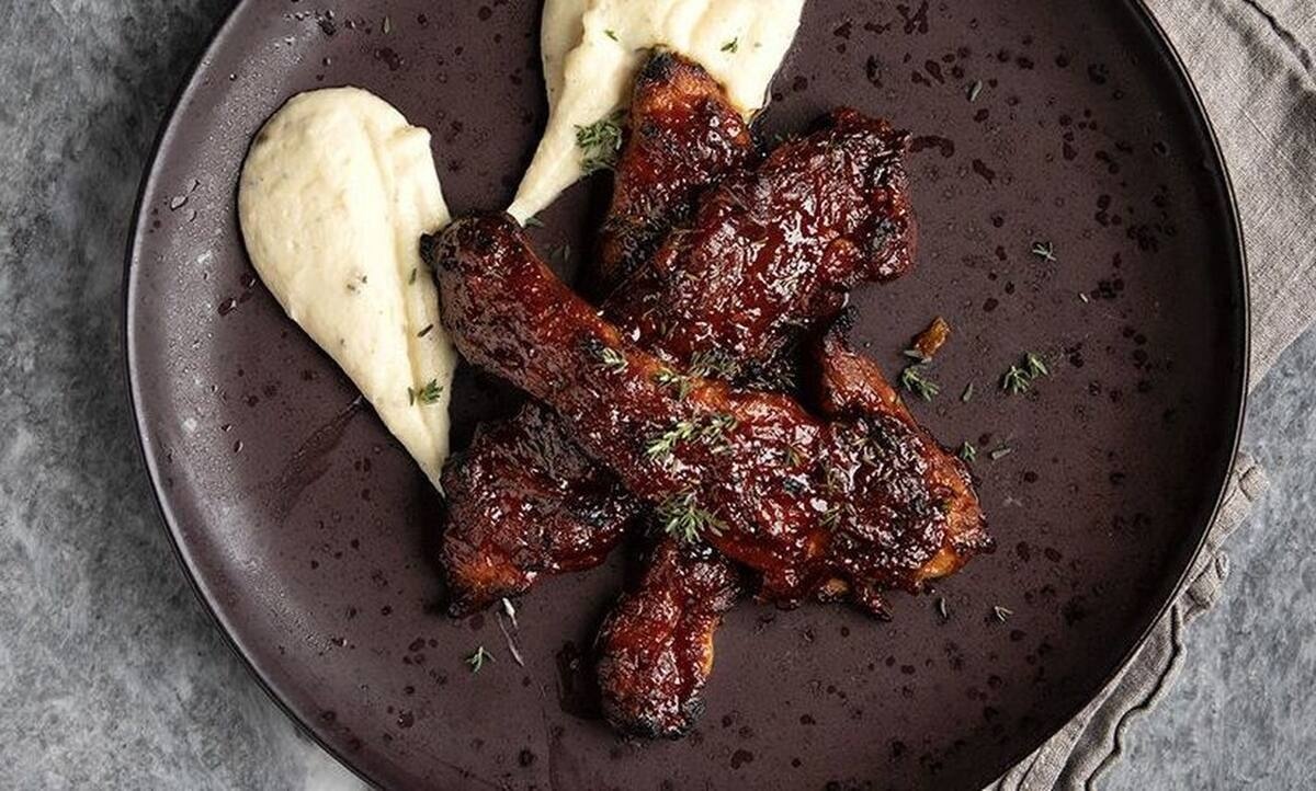 Πανσέτα με σάλτσα bbq και ούζο από τον Άκη Πετρετζίκη