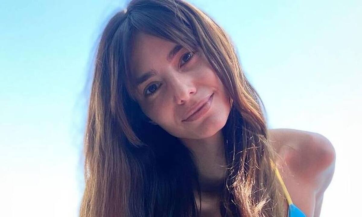 Ηλιάνα Παπαγεωργίου: Έβαλε μπουγάδα φορώντας το μικροσκοπικό της μπικίνι - Εσείς την είδατε;