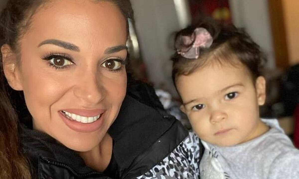 Ελένη Χατζίδου: Η υπέροχη οικογενειακή φωτογραφία από τις διακοπές