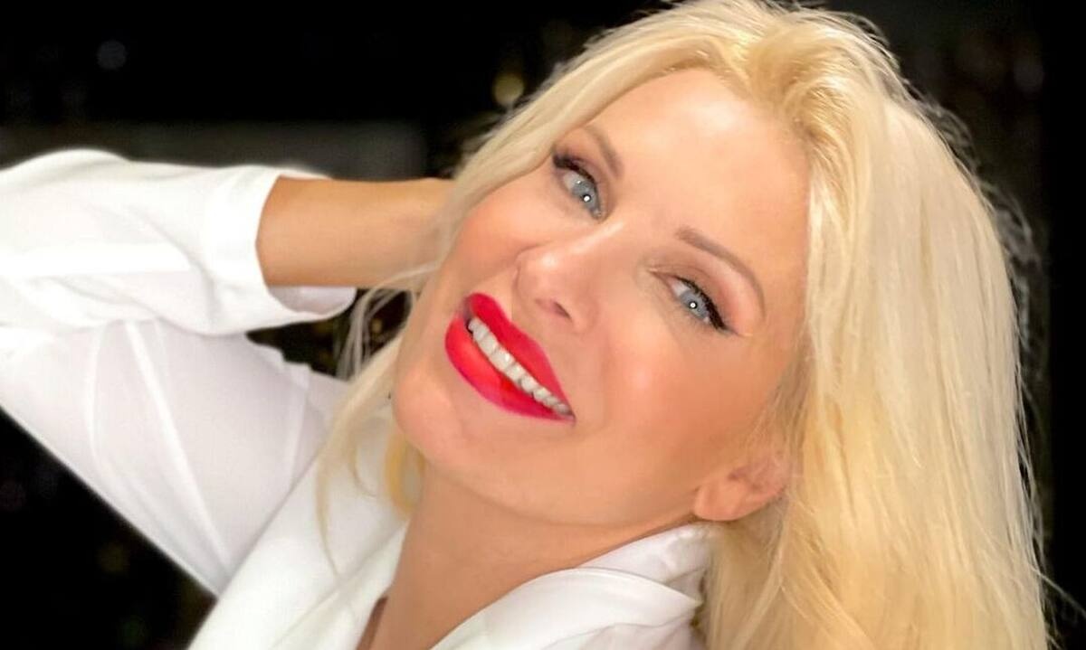 Ελένη Μενεγάκη: Η επιστροφή, οι προσδοκίες και τα ερωτηματικά