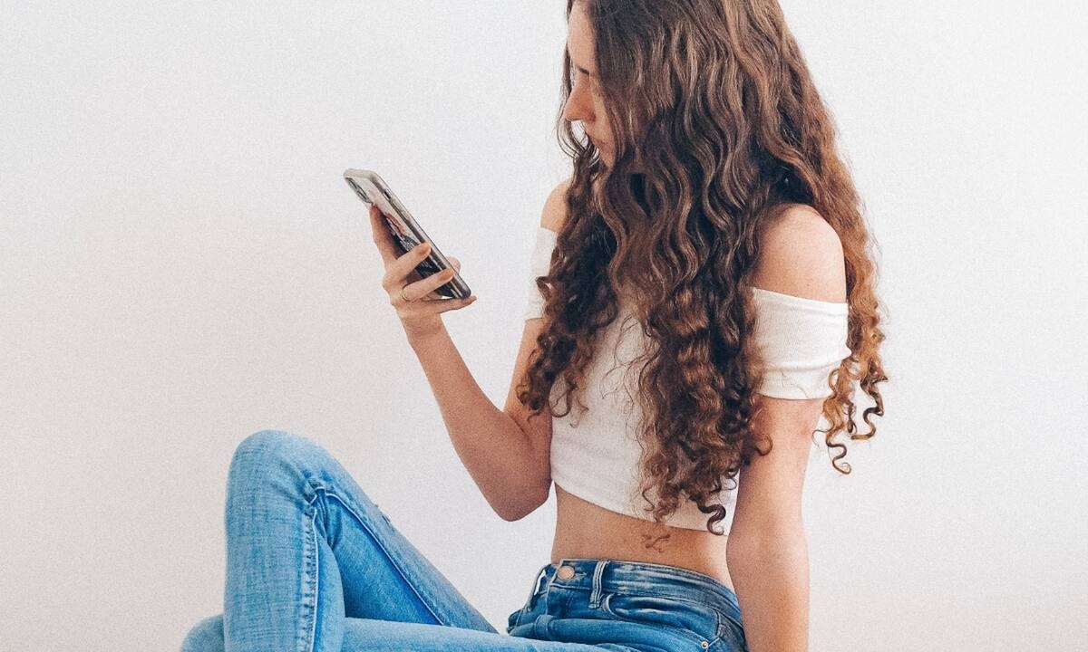 Δες πώς θα φτιάξεις μυστικές συνομιλίες στο Instagram (video)