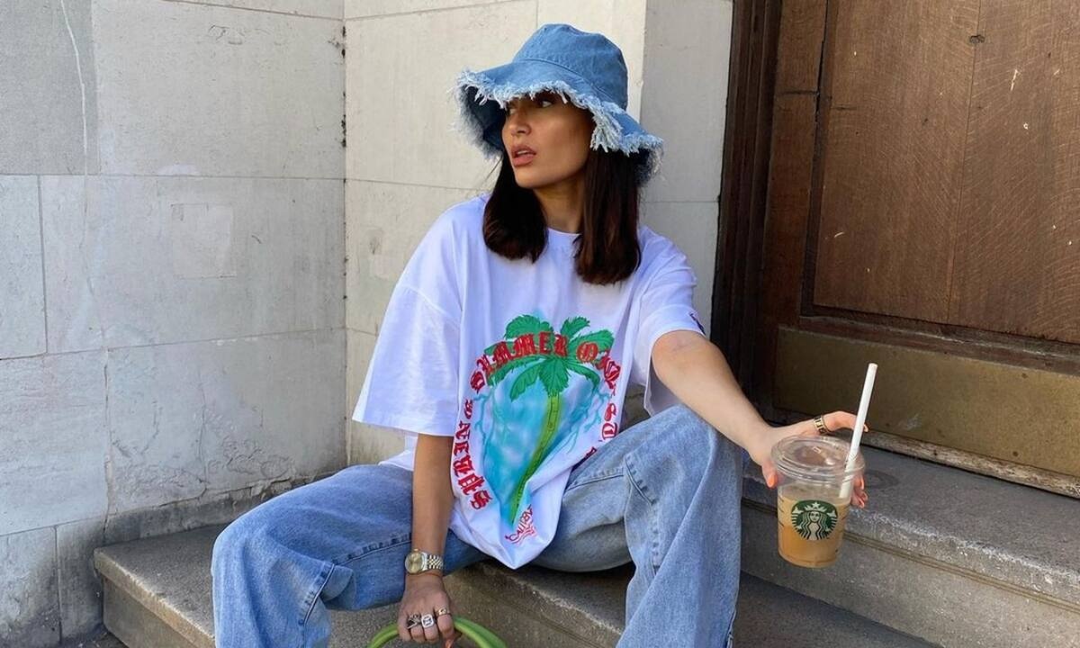 Τα πιο stylish T-shirts για να είσαι άνετη και κομψή καθημερινά