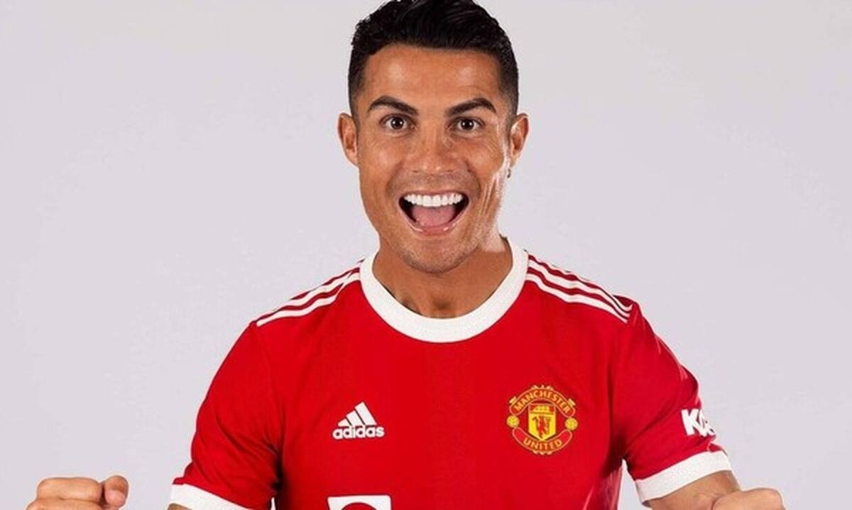 Κριστιάνο Ρονάλντο: Η βασίλισσα Ελισάβετ ζήτησε υπογεγραμμένη φανέλα του