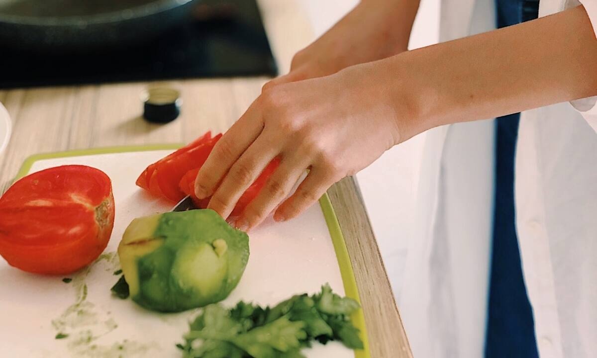 Πέντε φρούτα και λαχανικά που καθαρίζετε με λάθος τρόπο
