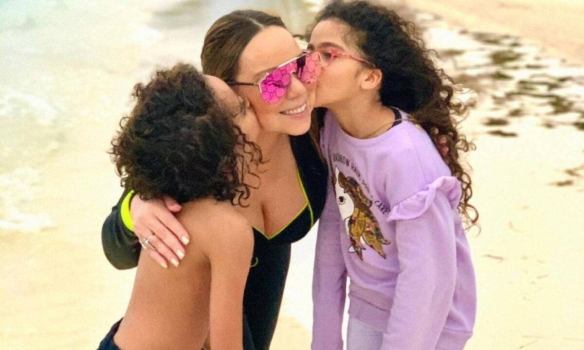 Η κόρη της Mariah Carey πρωταγωνιστεί σε καμπάνια με αφορμή την επιστροφή στο σχολείο