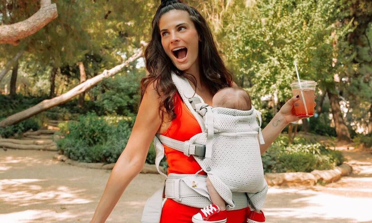 Χριστίνα Μπόμπα: "Μην αρχίζεις δίαιτα χωρίς ζάχαρη ενώ θηλάζεις" - Τα επικριτικά σχόλια