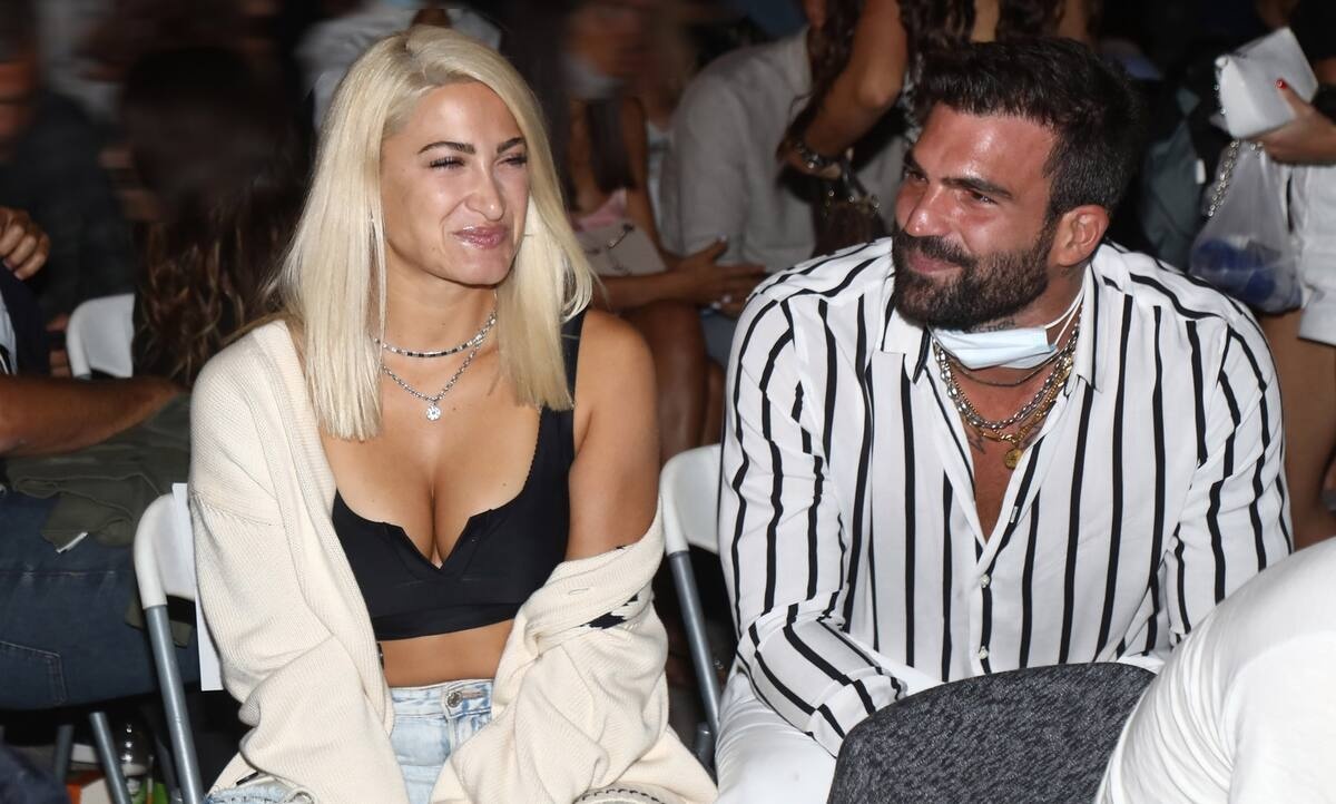 Ιωάννα Τούνη: Πρόσφερε στον Αλεξάνδρου ανθοδέσμη και του έκανε ερωτική εξομολόγηση!