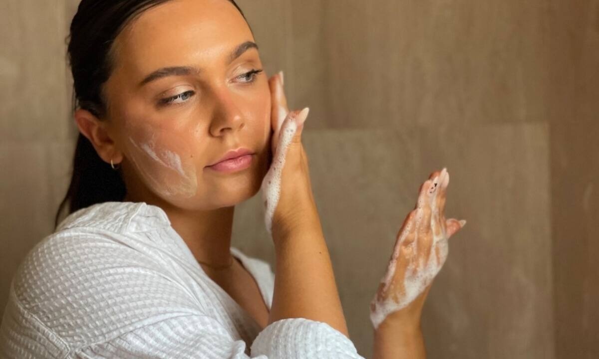 10 καθαριστικά προσώπου για να διαλέξεις