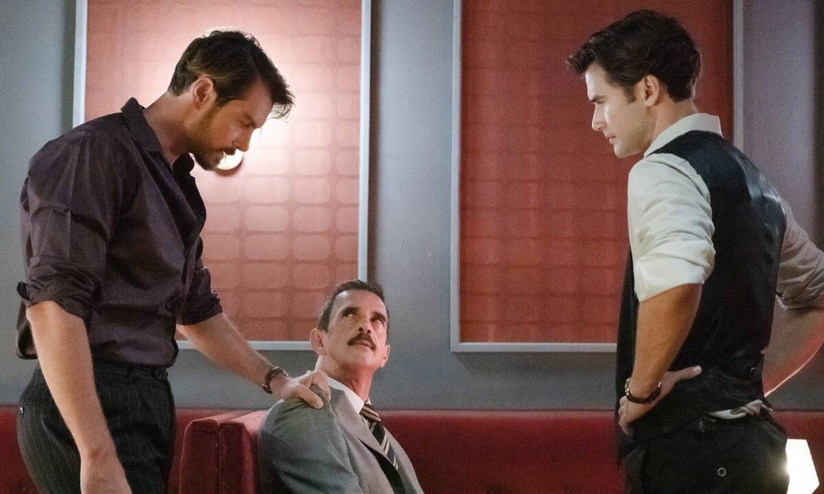 Η πρωταγωνίστρια από τον Σασμό έβλεπε την πρεμιέρα από τις Άγριες Μέλισσες (photos)