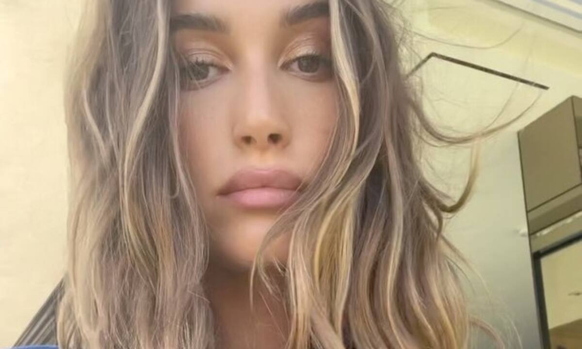 Το νέο χρώμα μαλλιών που έχει τρελάνει τις celebrities- Πώς θα τοι αποκτήσεις