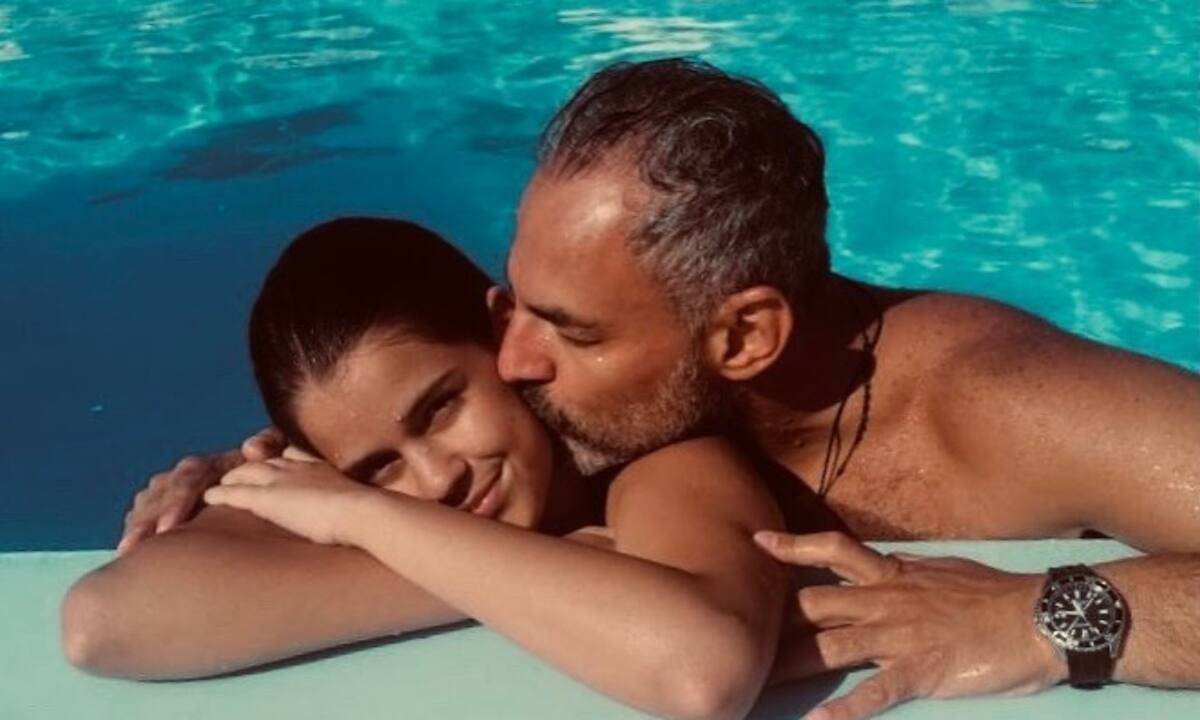 Άμα δεν πέφτει μόνο του, θα ρίχνω εγώ το Facebook!