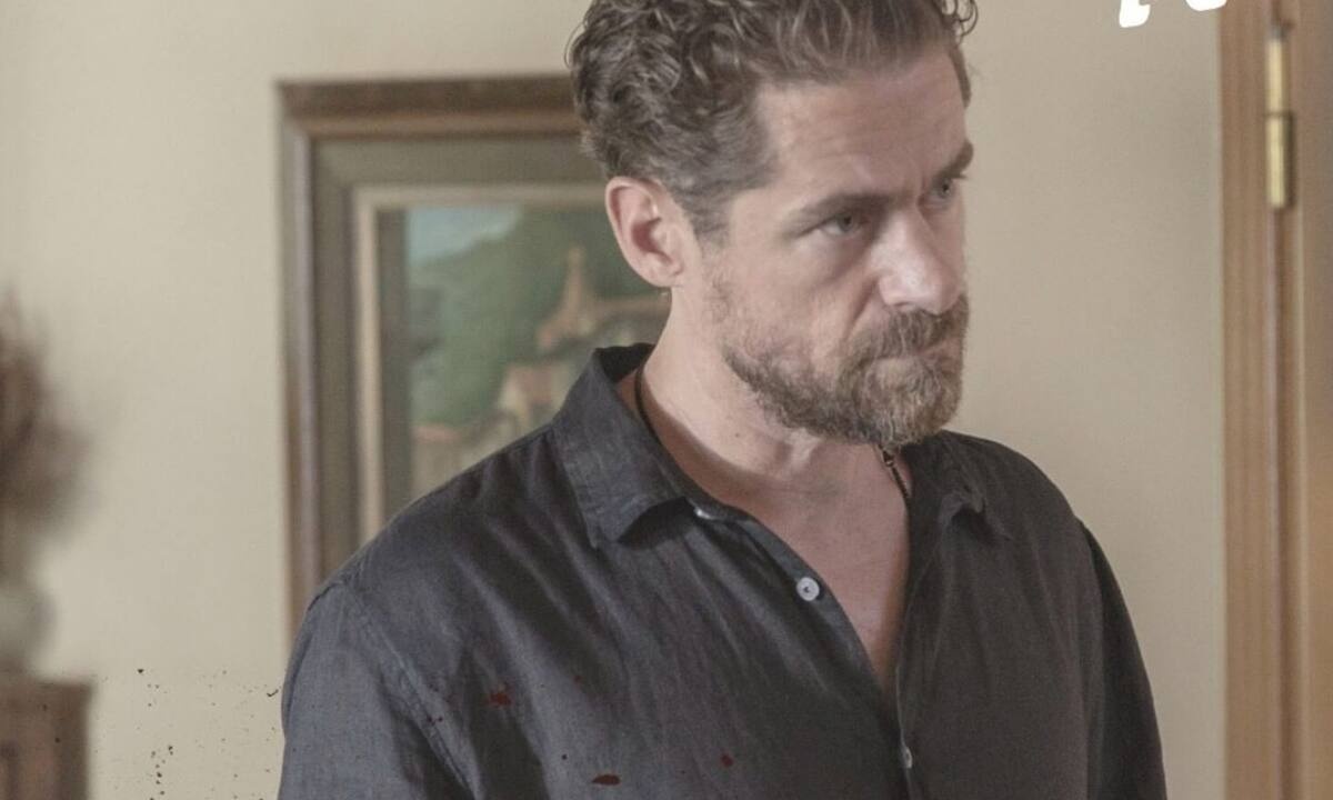 Σασμός: Ο Μαθιός έβγαλε το όπλο και το Twitter τον δόξασε (photos)