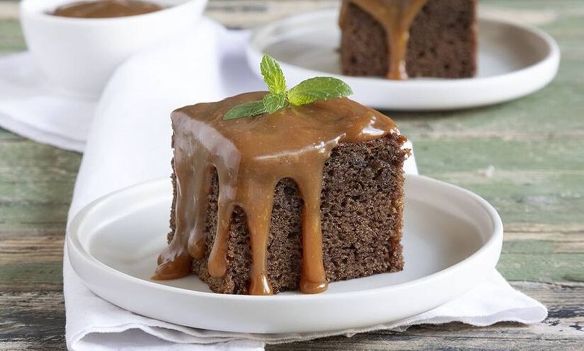 Λαχταριστή καραμελόπιτα από τον Άκη Πετρετζίκη