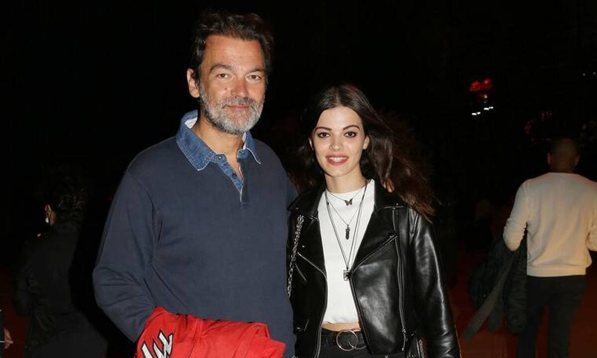 Κωνσταντίνος Καζάκος: «Αφήστε ήσυχη την κόρη μου Τζένη» (Video)