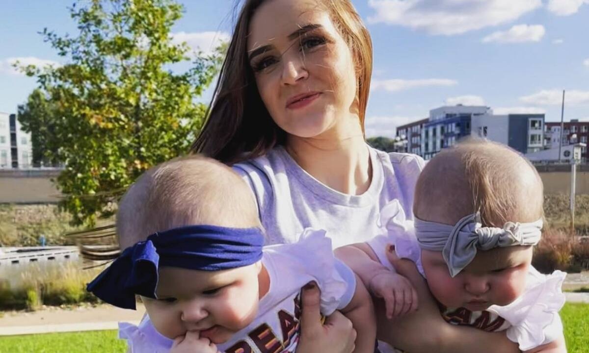 Μαμά έγινε viral για τα "μεγάλα" μωρά της στο TikTok (video)