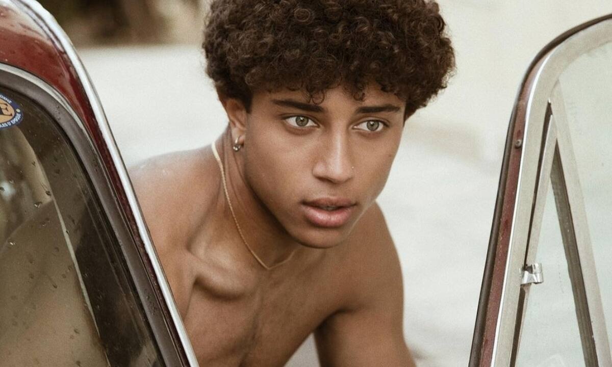 GNTM -Ηρακλής Τσουζίνοβ: Ο περσινός νικητής επέστρεψε αλλά το κοινό ξέσπασε εναντίον του