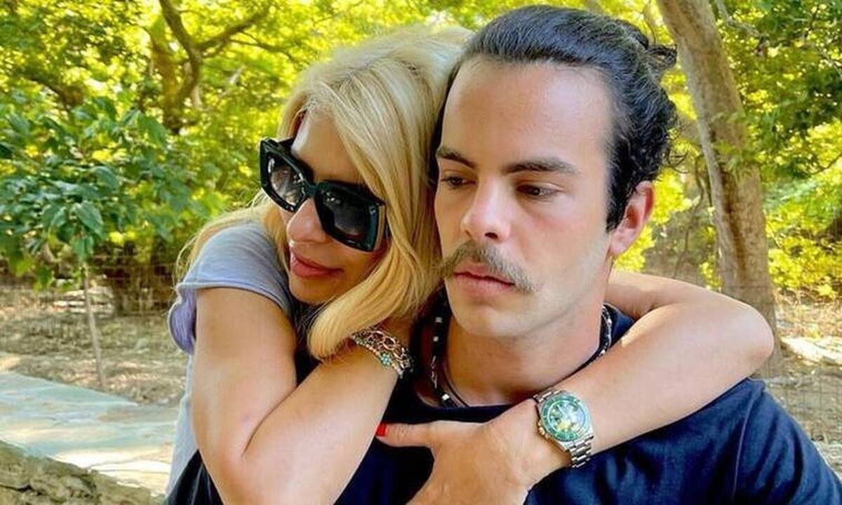 Ελένη Μενεγάκη: Η απίστευτη αποκάλυψη on air για τον Άγγελο Λάτσιο που δεν περιμέναμε! (Video)