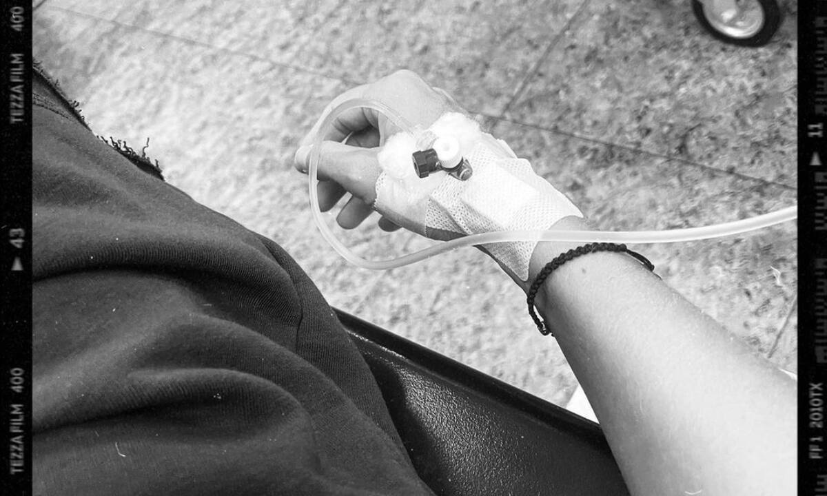 Τι συνέβη με γνωστή σχεδιάστρια μόδας; Οδηγήθηκε στο νοσοκομείο