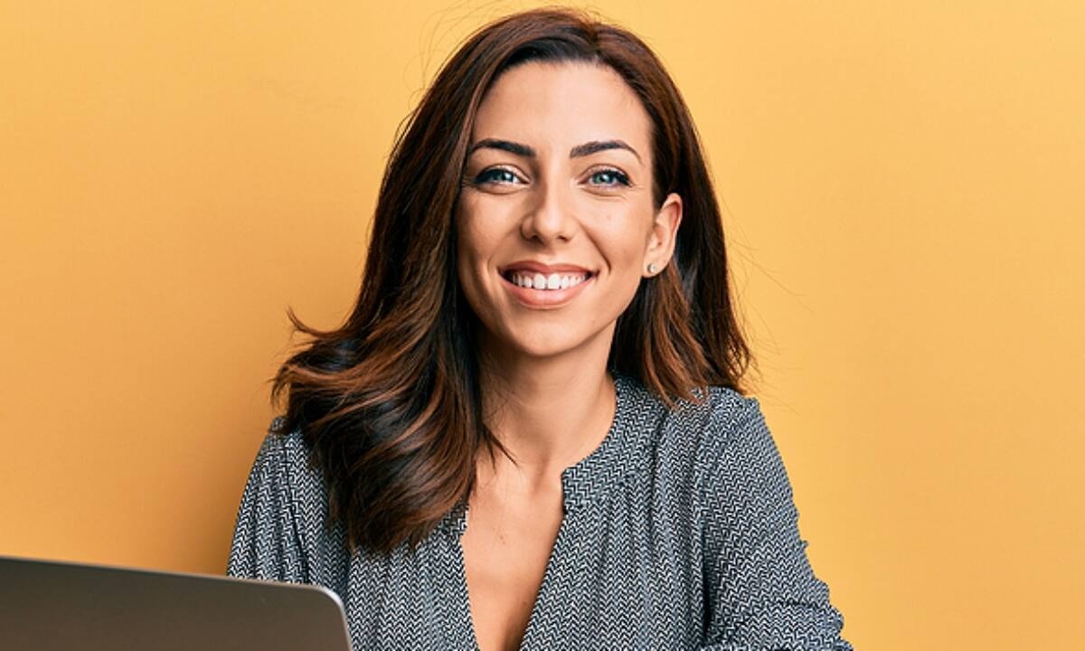 Οι τροφές που επιδρούν αρνητικά στα δόντια (εικόνες)