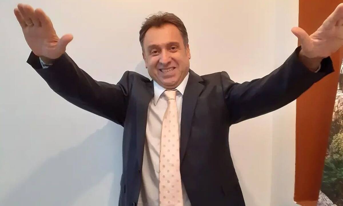 Συμπέθεροι από τα Τίρανα: Σταθακόπουλος: «Ο Περικλής και η Λίτσα δεν είναι ένα αγαπημένο ζευγάρι».