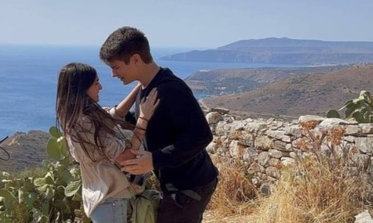 Γη της ελιάς: Σπάραξε το Twitter με τη Βασιλική και τον Φίλιππο (photos)