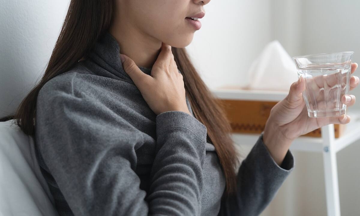 Γαστροοισοφαγική παλινδρόμηση: Πώς θα απαλλαγείτε από τα συμπτώματα (εικόνες)