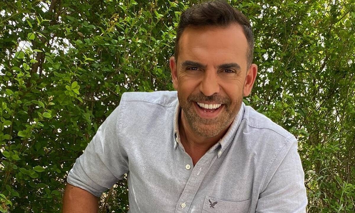 Στέφανος Κωνσταντινίδης: «Με τη γυναίκα μου αποξενωθήκαμε ως σύντροφοι με τη γέννηση των παιδιών»