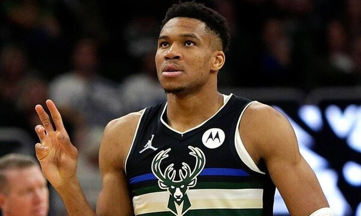 O Γιάννης Αντετοκούνμπο αποκάλυψε το όνομα του δεύτερου γιου του