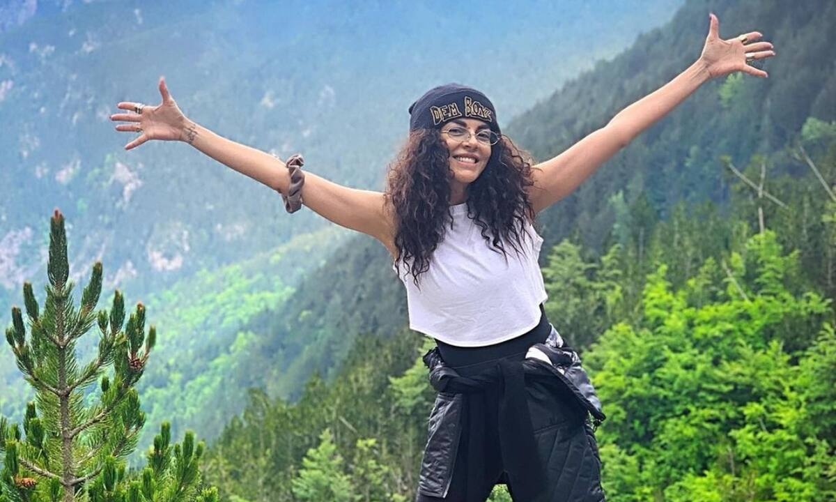 Η Μαρία Σολωμού πήρε τα βουνά! Η ειδυλλιακή εξόρμηση στον Όλυμπο (photos)