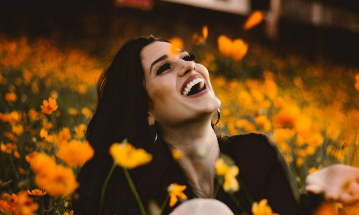 10 συνήθειες για να είσαι κάθε μέρα χαρούμενη