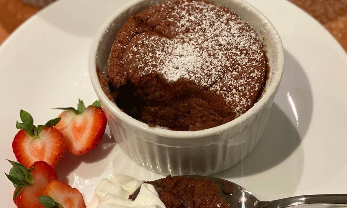 Σπιτικό σουφλέ σοκολάτας- Πώς θα το φτιάξεις