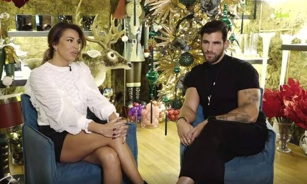 Χατζίδου - Παύλου: Διαλέγουν στολίδια για το δέντρο τους και μιλούν για το μωρό τους στην Ελένη