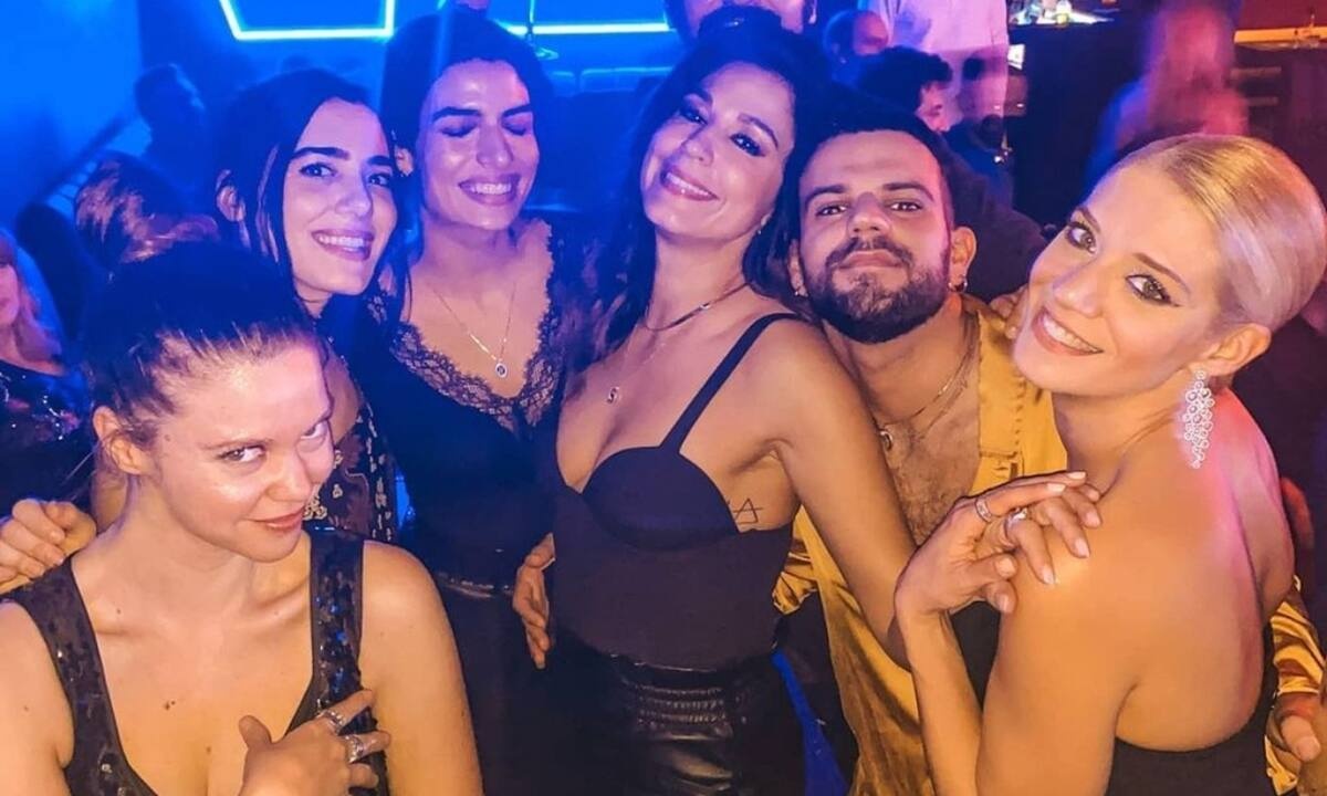 Παπουτσάκη, Θεωνά και Σωτηροπούλου σε ξέφρενη έξοδο