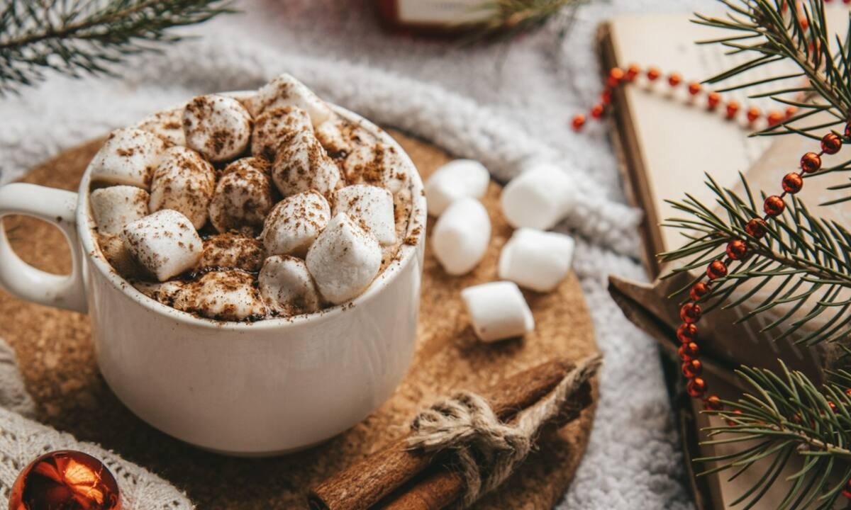 4 τρόποι να φτιάξεις την πιο γευστική ζεστή σοκολάτα