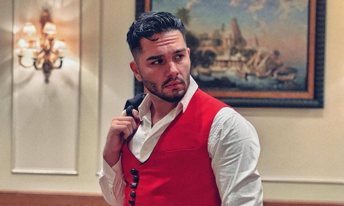 Χρήστος Μάστορας: Η αμηχανία την στιγμή που ρωτήθηκε για τον χωρισμό του και η επική αντίδραση