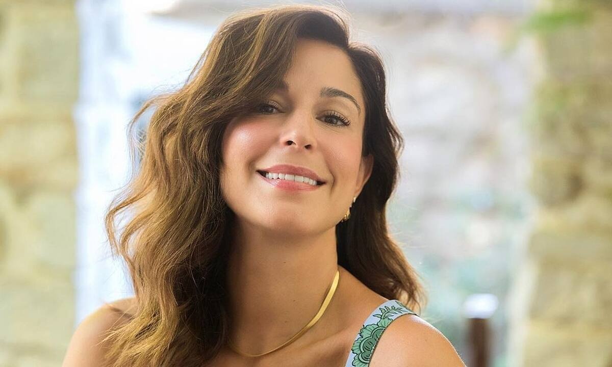 Κατερίνα Παπουτσάκη: «Τον Πέτρο Φιλιππίδη πάντοτε τον συνόδευαν αυτές οι φήμες»