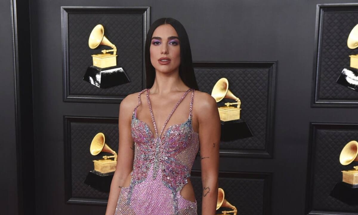 Το πρόγραμμα διατροφής και γυμναστικής της Dua Lipa που αξίζει να δοκιμάσεις