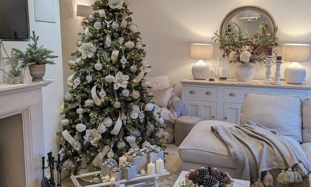 Πώς θα κάνεις γιορτινή διακόσμηση με ελάχιστα χρήματα