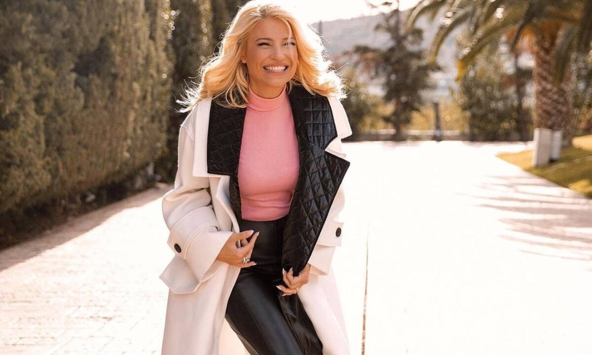 Φαίη Σκορδά : Έφτιαξε βάφλες με τον γιο της κι αυτή είναι η συνταγή