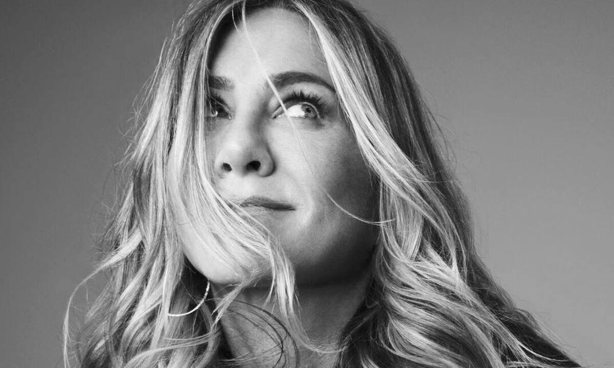 Aniston: Η τοξική σχέση με τη μητέρα της και το ξέσπασμά της: «Εξακολουθώ να περιμένω δίδυμα;»