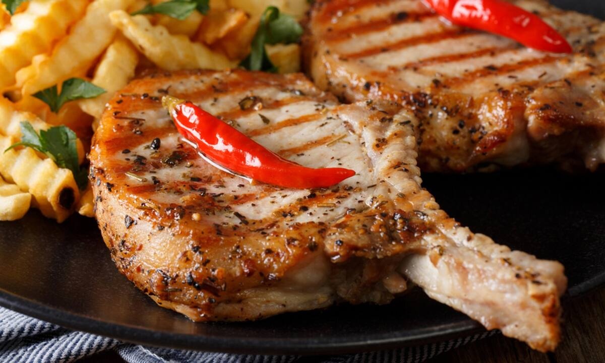 Το κόλπο για να παραμένει το κρέας ζουμερό όταν ψήνεται